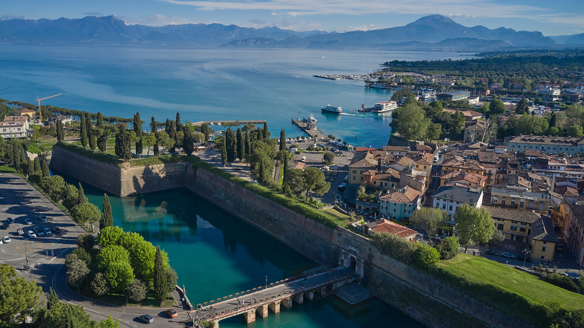 ekskurzia-italianski-ezera-web-turs-peschiera-del-garda-екскурзия-италиански-езера-уеб-турс-пескиера-дел-гарда