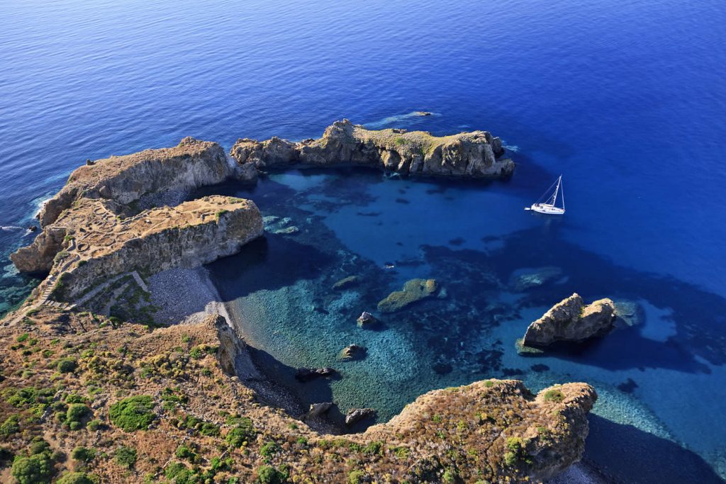 pochivka-kalabria-lipari-panarea-stromboli-web-turs-почивка-калабрия-липари-панарея-стромболи